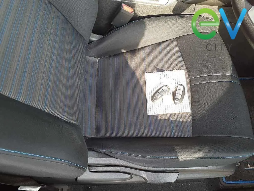 2021 Nissan LEAF X 40kWh With Pro Pilot, 360 Camera — photo 8