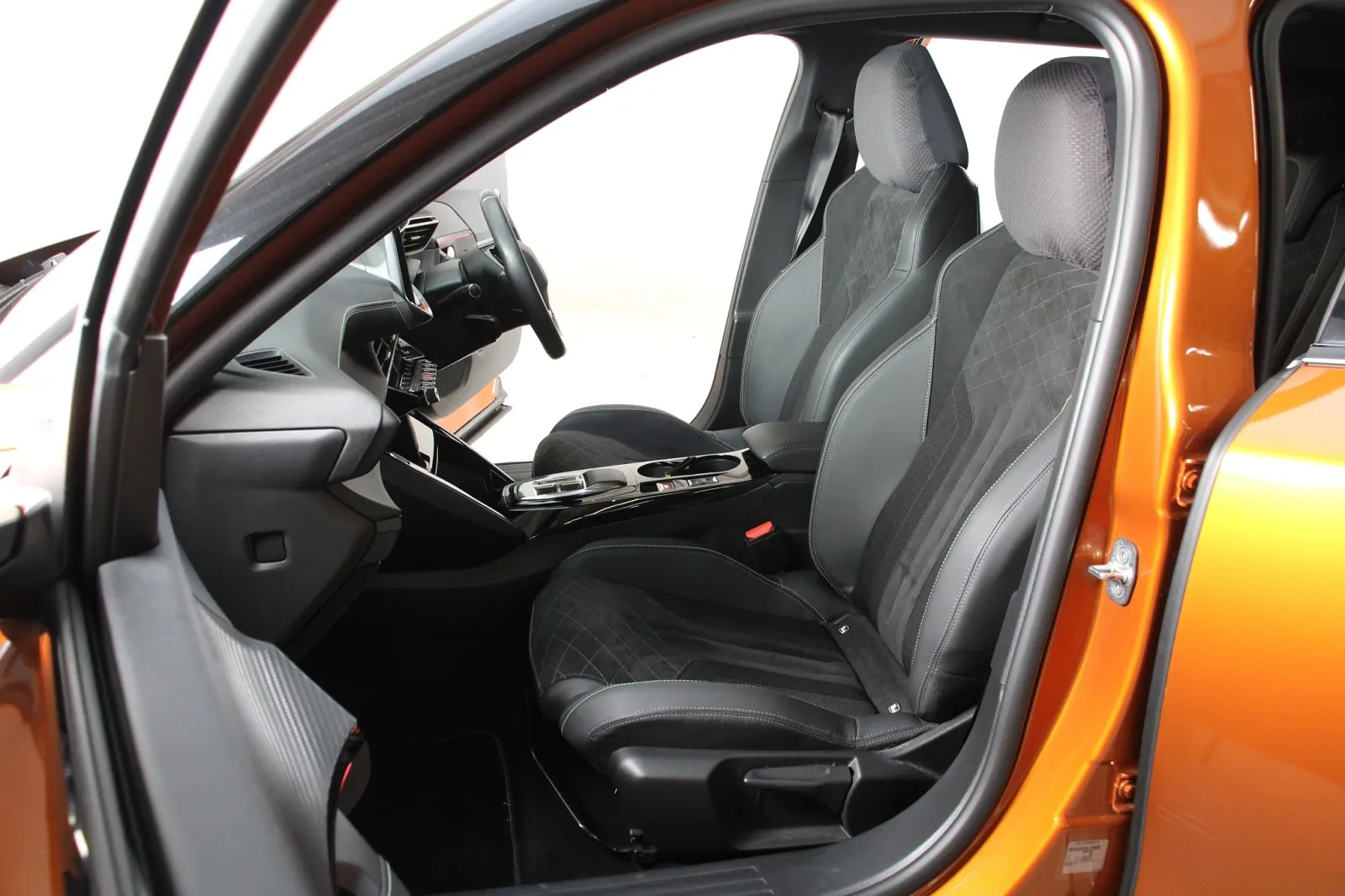 2023 Peugeot 2008 GT Electric 50kWh/EV - 90.8% SOH, photo 7