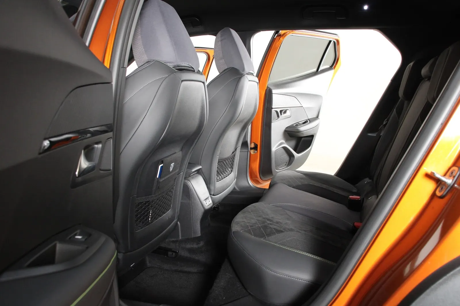 2023 Peugeot 2008 GT Electric 50kWh/EV - 90.8% SOH, photo 8