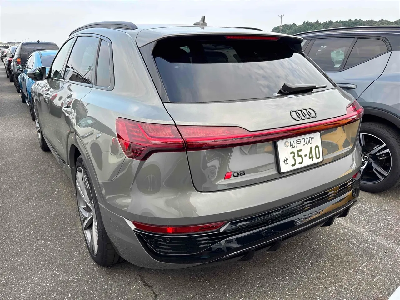 2025 Audi Q8 E-Tron 55 S-Line Quattro Black Edition — photo 2