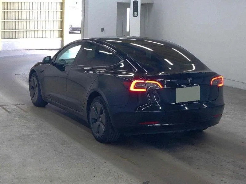 2023 Tesla Model 3 SR+ Refresh (55kWh LFP) — photo 10