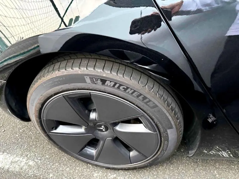2023 Tesla Model 3 SR+ Refresh (55kWh LFP) — photo 8