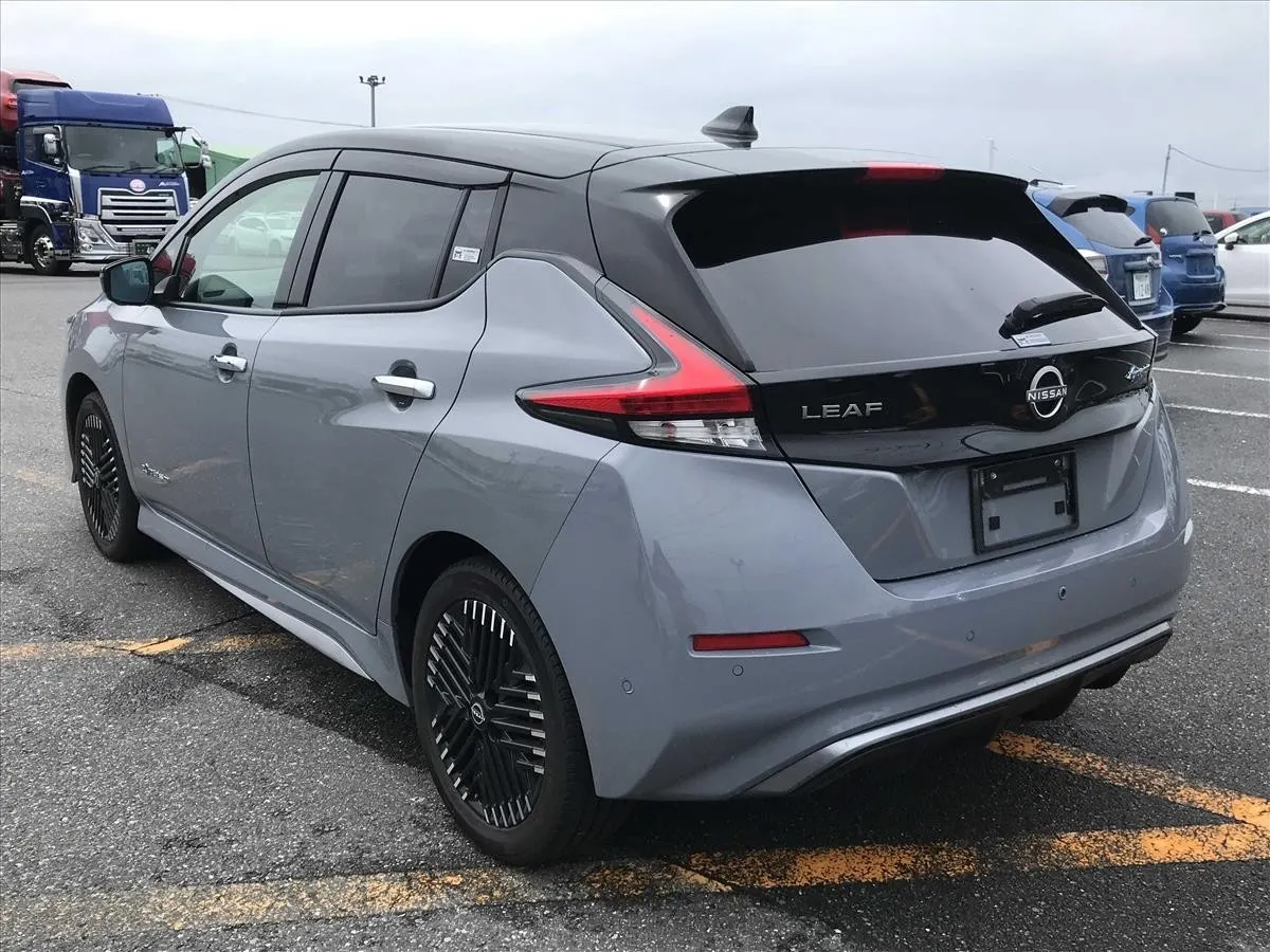 2023 Nissan Leaf e+ G (62kWh) — photo 4