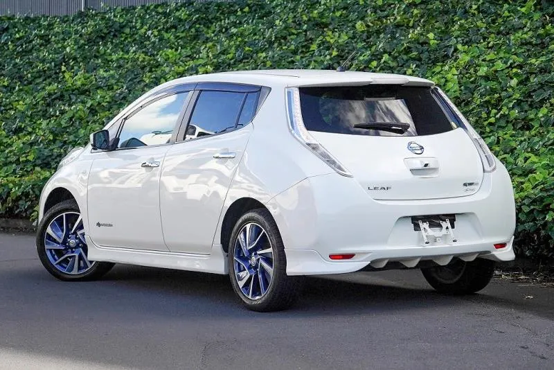 2017 Nissan Leaf 30X Autech Aero (30kWh), photo 9