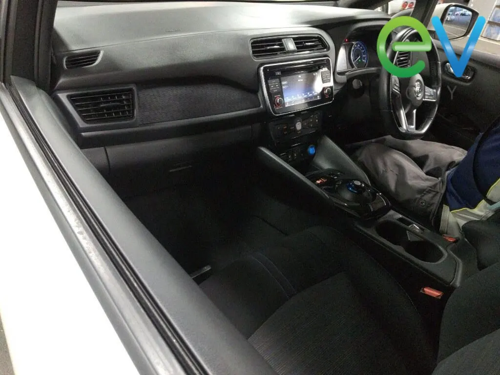 2019 Nissan Leaf X E+ (62kWh) — photo 5