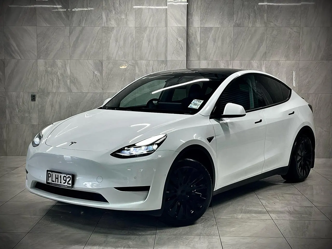 2022 Tesla Model Y (RWD), photo 2