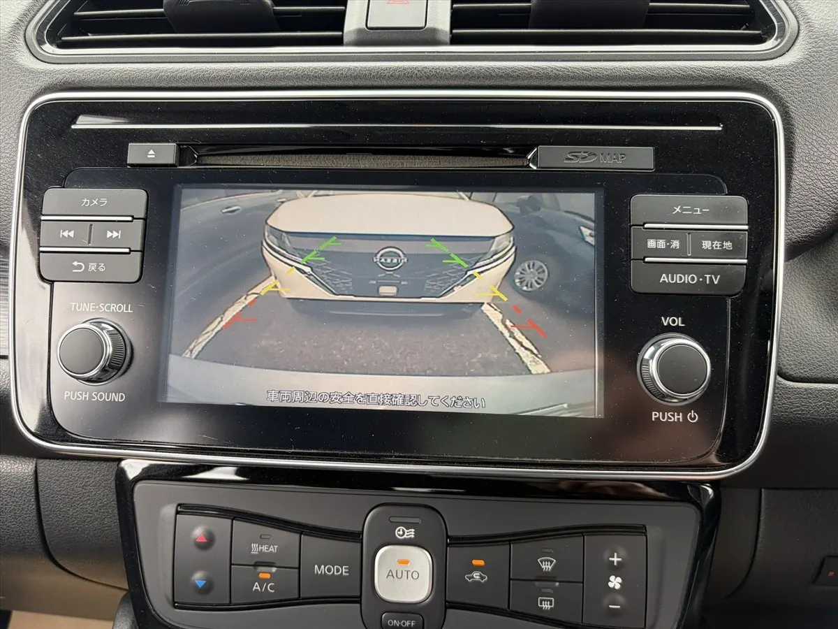 2018 Nissan Leaf X (40kWh) — photo 8