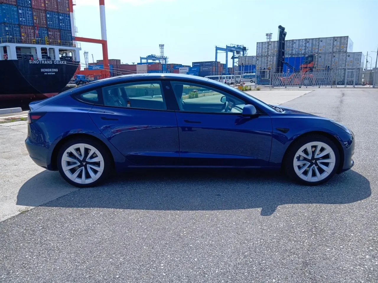 2021 Tesla Model 3 AWD Long Range (78.8kWh) — photo 8