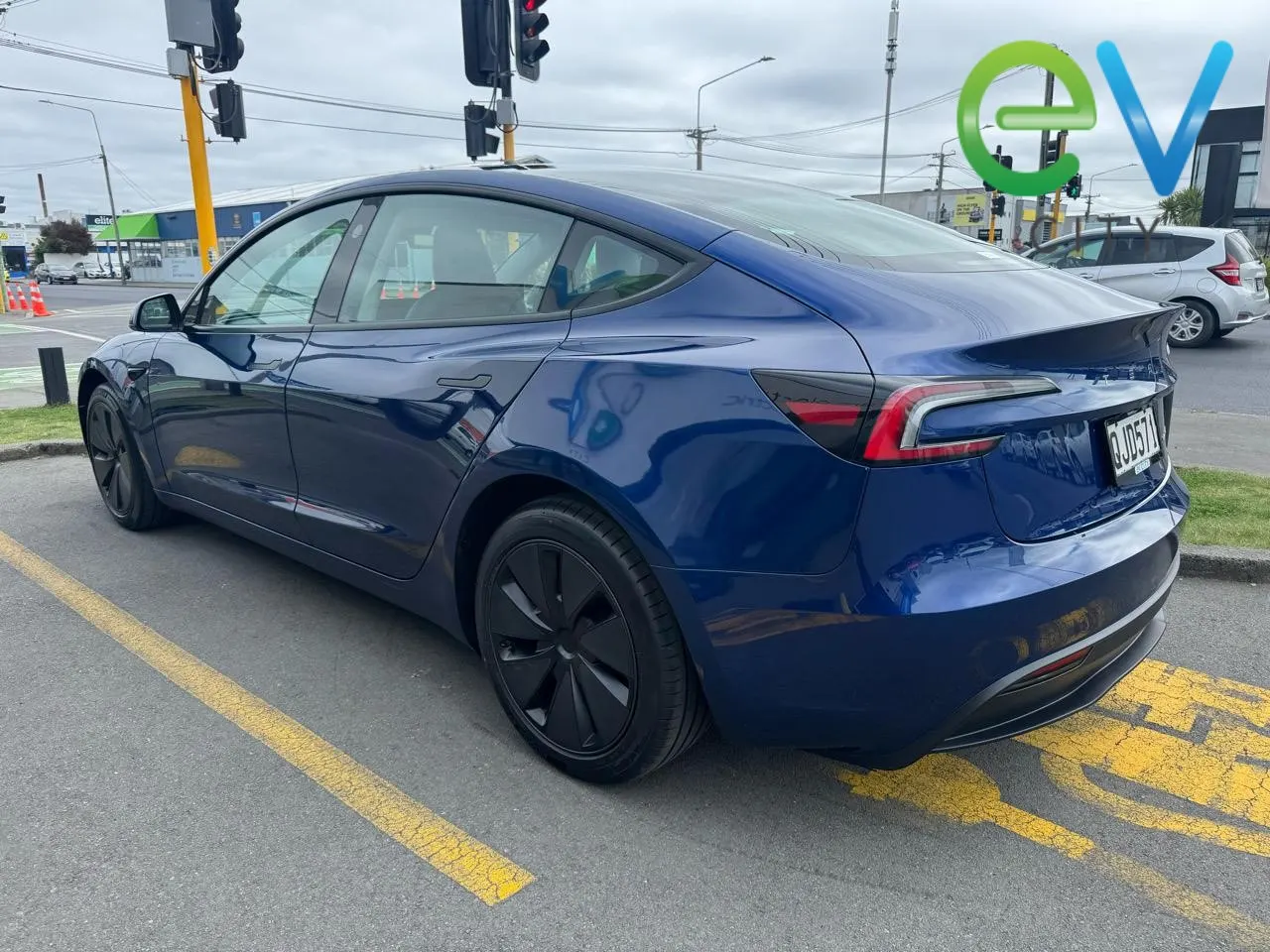 2024 Tesla Model 3 LONG RANGE AWD EV, photo 5