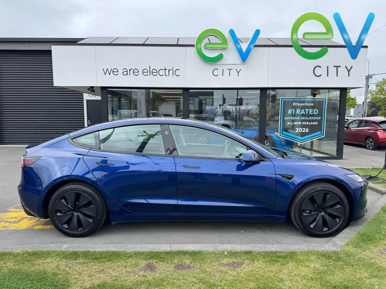 2024 Tesla Model 3 LONG RANGE AWD EV, photo 2