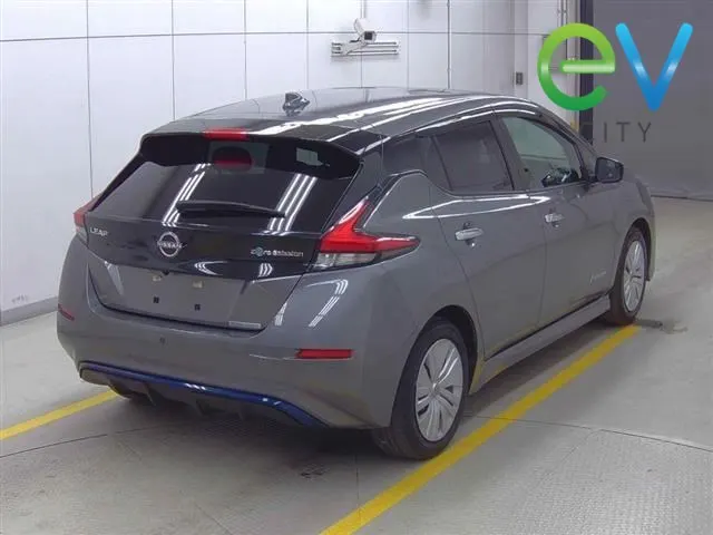 2022 Nissan Leaf S (40kWh), photo 2