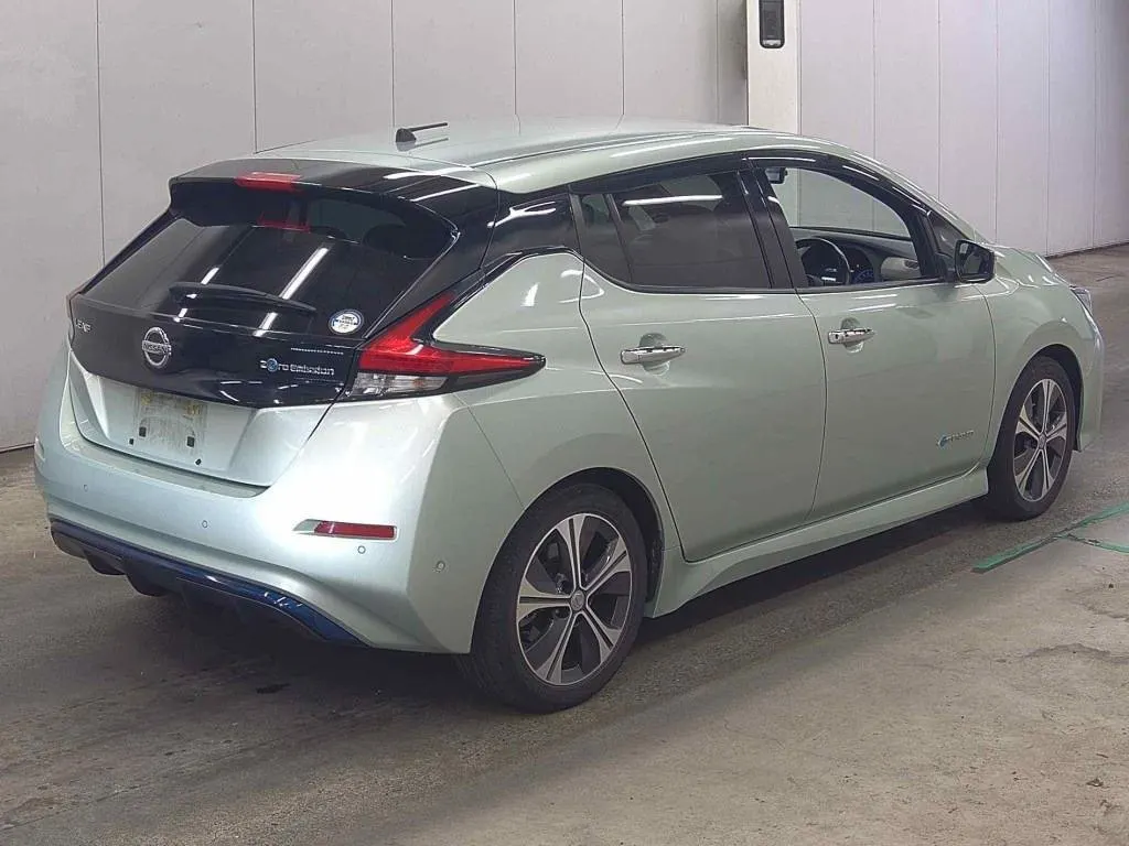 2018 Nissan Leaf 40G 84.6% SOH (40kWh) — photo 5