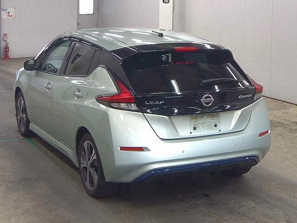 2018 Nissan Leaf 40G 84.6% SOH (40kWh) — photo 4