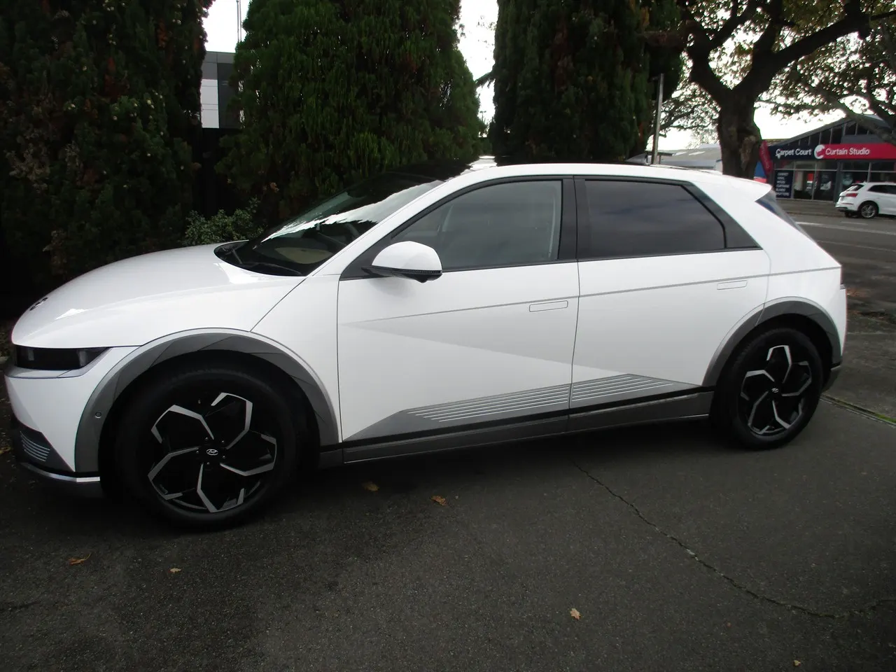 2024 Hyundai Ioniq 5 Lounge (73kWh) — photo 4