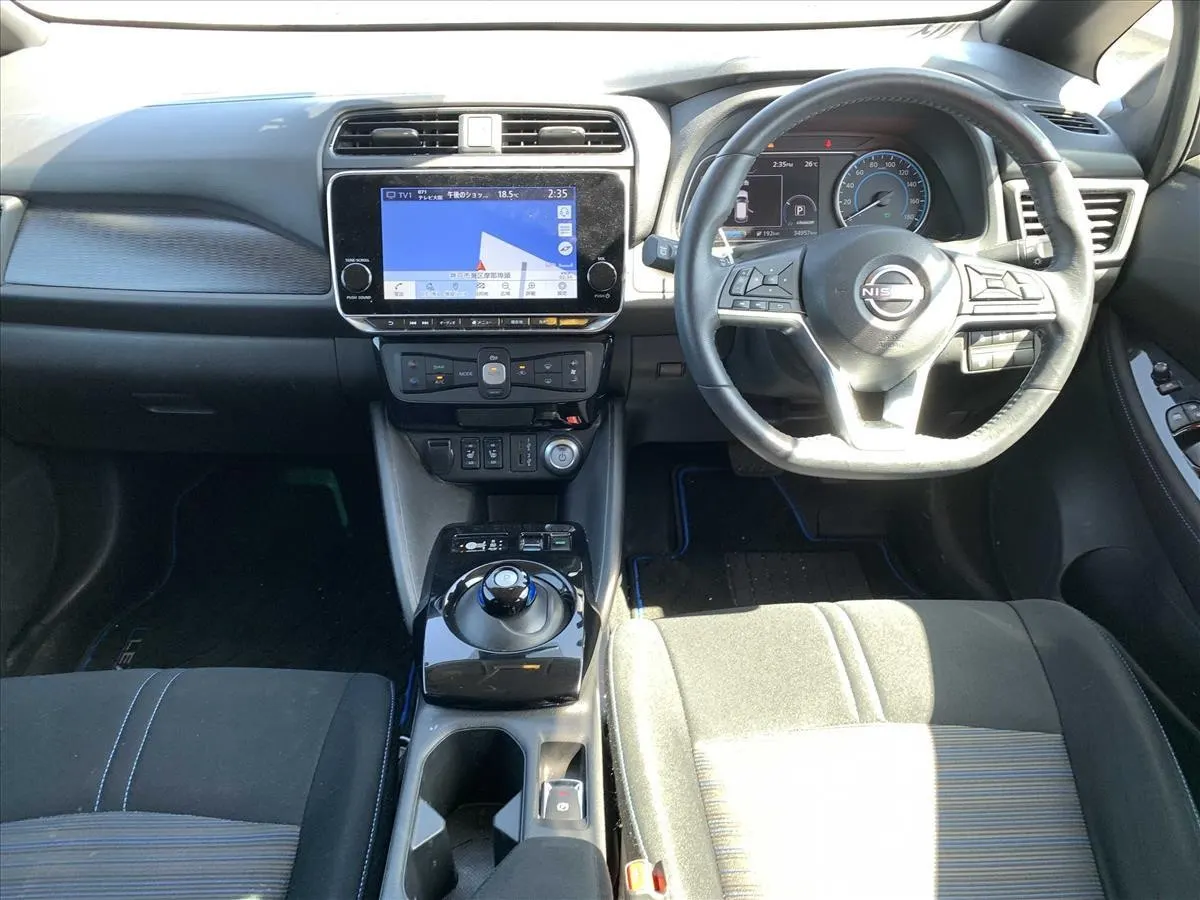 2022 Nissan Leaf X V Selection (40kWh) — photo 8