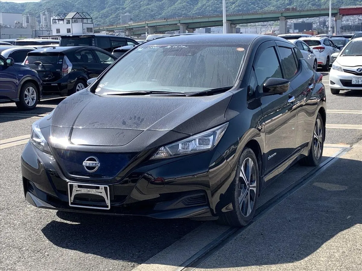 2022 Nissan Leaf X V Selection (40kWh) — photo 3