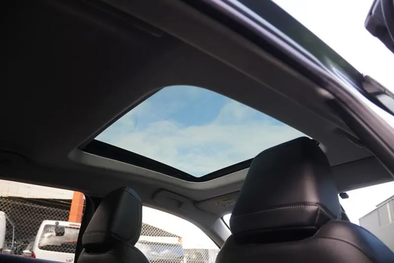 2022 Citroën e-C4 Shine (50kWh), photo 2