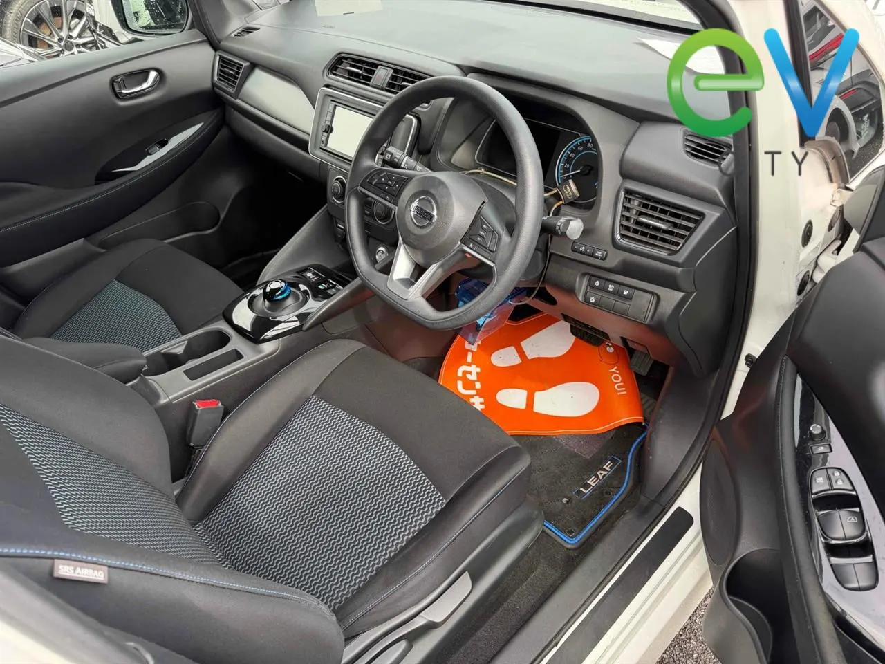 2021 Nissan Leaf S (40kWh) — photo 3