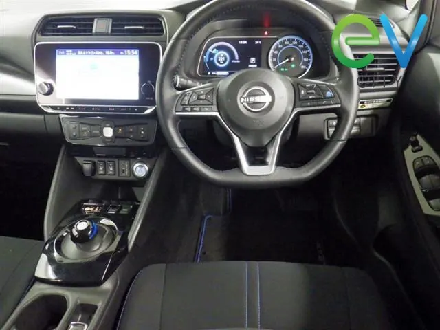 2024 Nissan Leaf X (40kWh) — photo 6