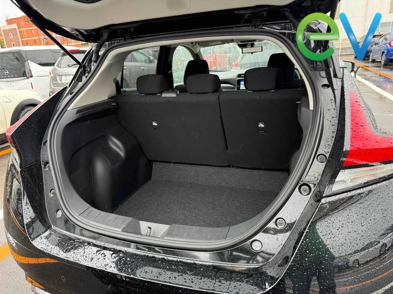 2024 Nissan Leaf X (40kWh) — photo 12