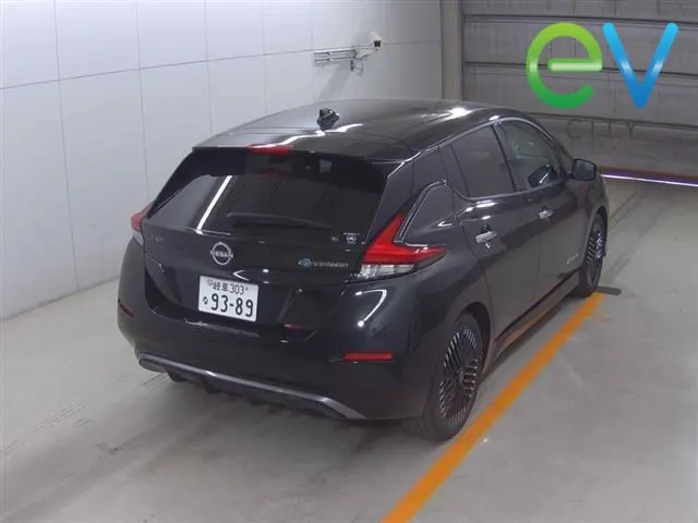 2024 Nissan Leaf X (40kWh) — photo 2
