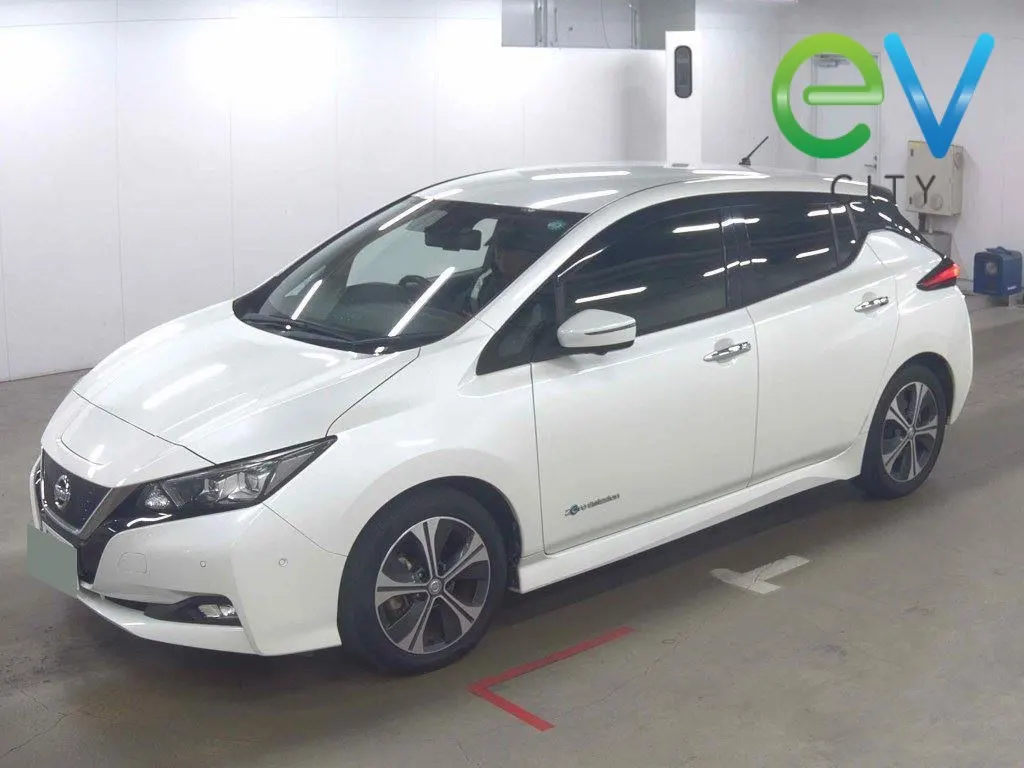 2017 Nissan Leaf G (40kWh), photo 4