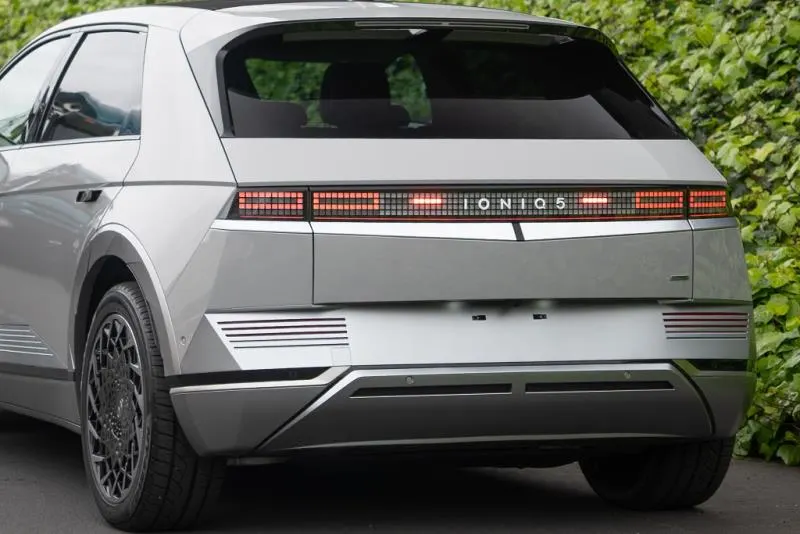 2022 Hyundai Ioniq 5 Lounge 72.6kWh AWD — photo 6