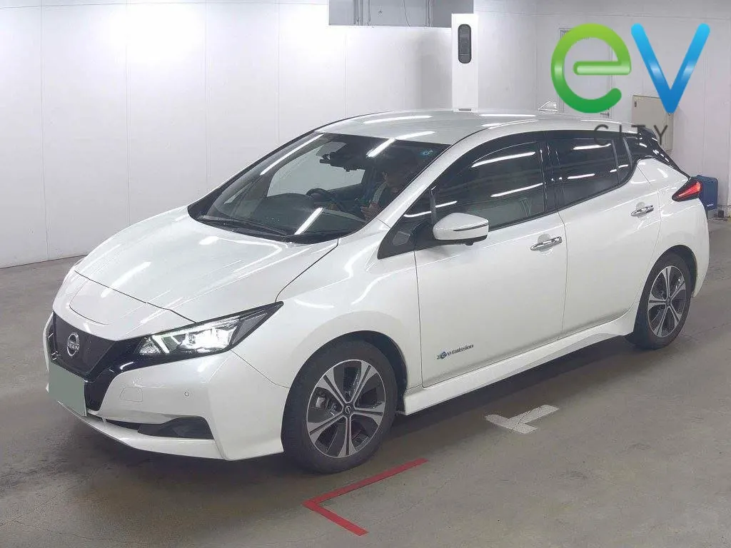 2022 Nissan LEAF X 40kWh With Pro Pilot, 360 Camera — photo 5