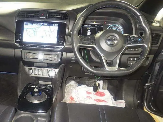 2020 Nissan Leaf 40X V Smart 85.9%SOH Pro Pilot — photo 6
