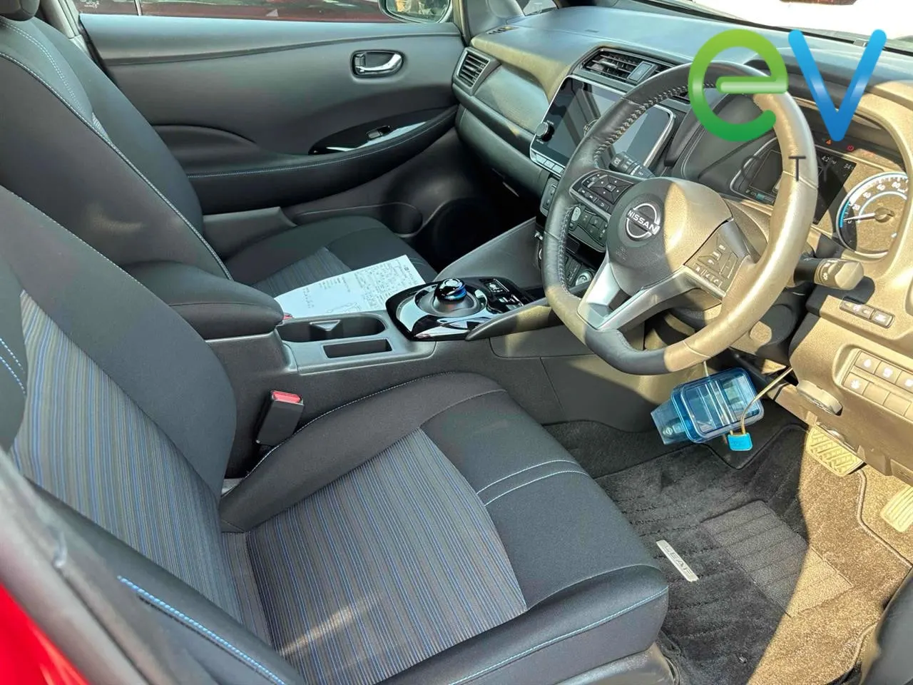 2022 Nissan LEAF X 40kWh — photo 8