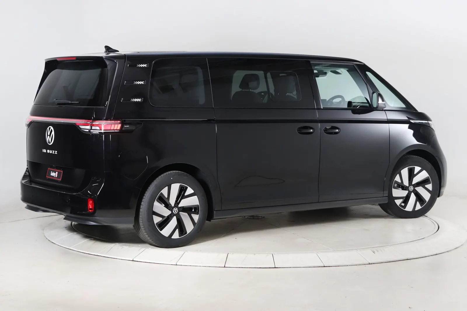 2026 Volkswagen ID. Buzz LWB, photo 2
