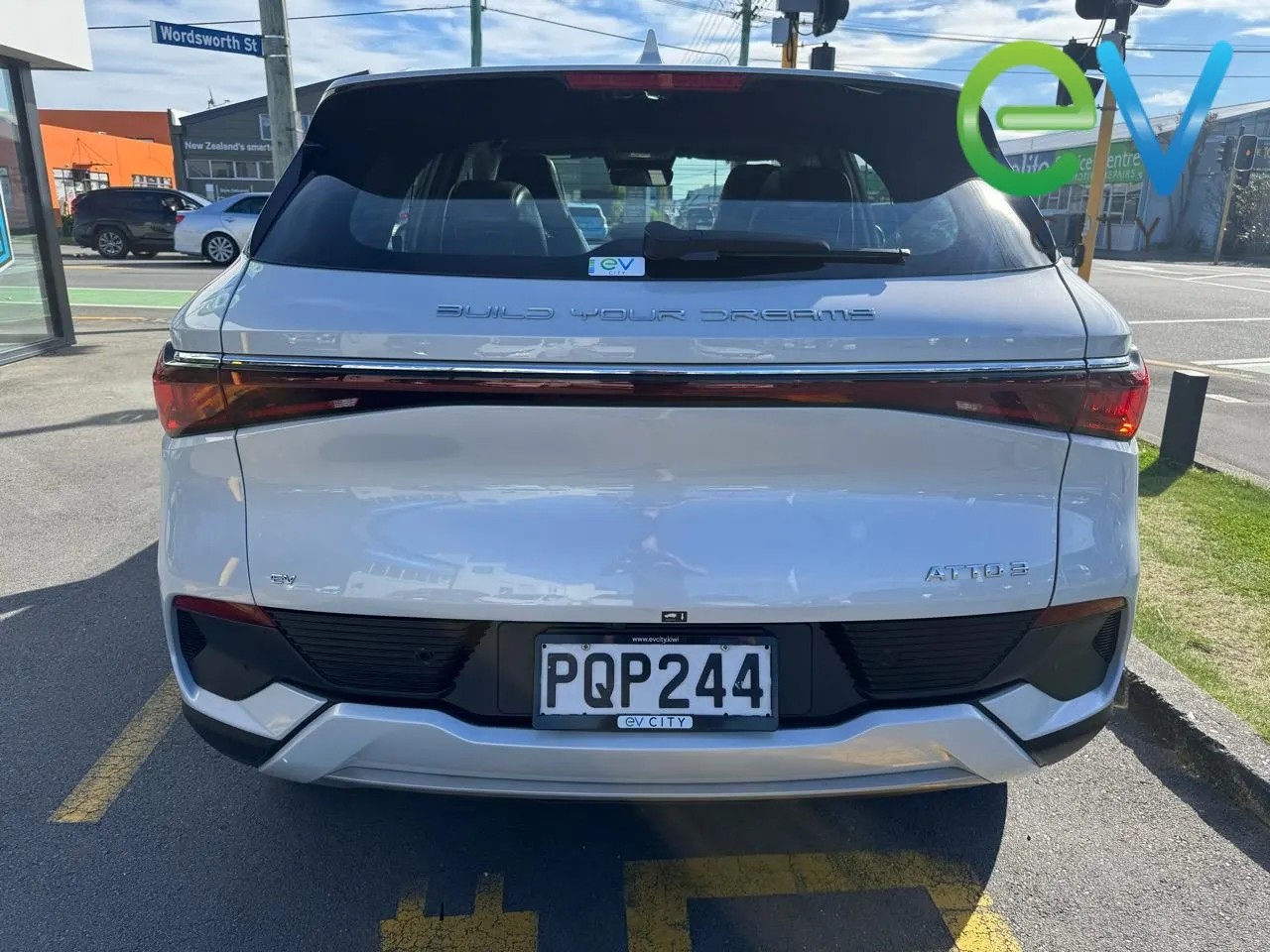 2022 BYD ATTO 3 Extended Range 60kWh — photo 4