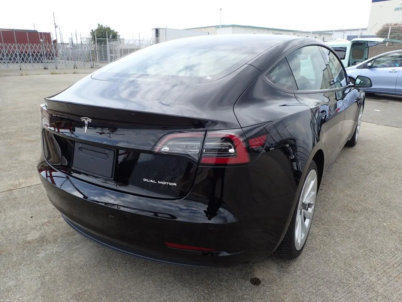 2021 Tesla Model 3 AWD Long Range - Refresh Model — photo 7