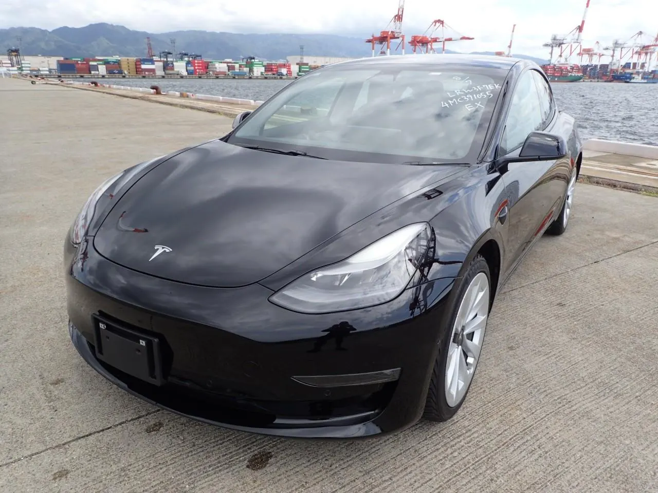2021 Tesla Model 3 AWD Long Range - Refresh Model — photo 4