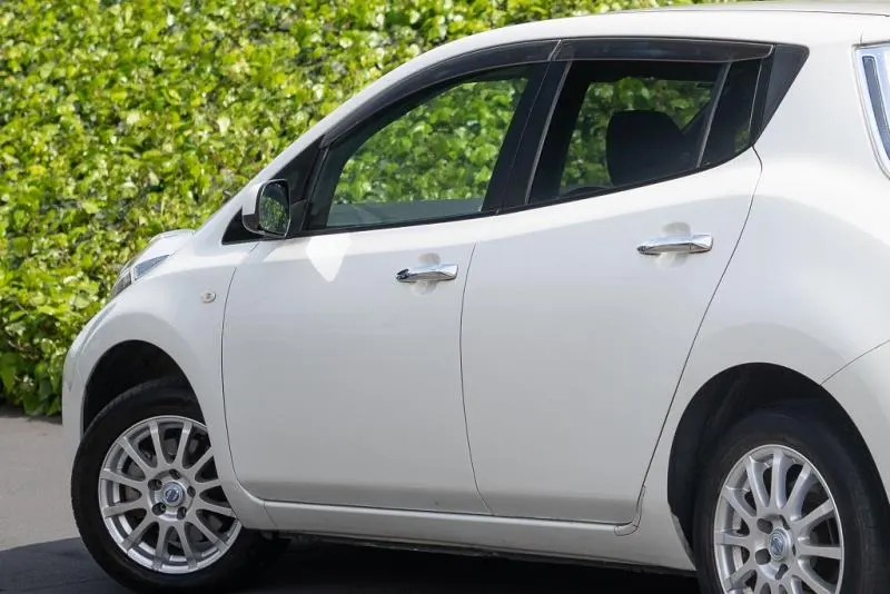 2015 Nissan Leaf 24S Gen 2 (24kWh) — photo 7