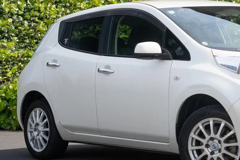 2015 Nissan Leaf 24S Gen 2 (24kWh) — photo 6