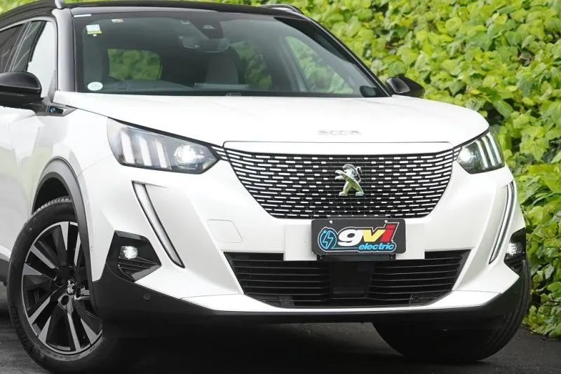 2021 Peugeot e-2008 GT (50kWh) — photo 3
