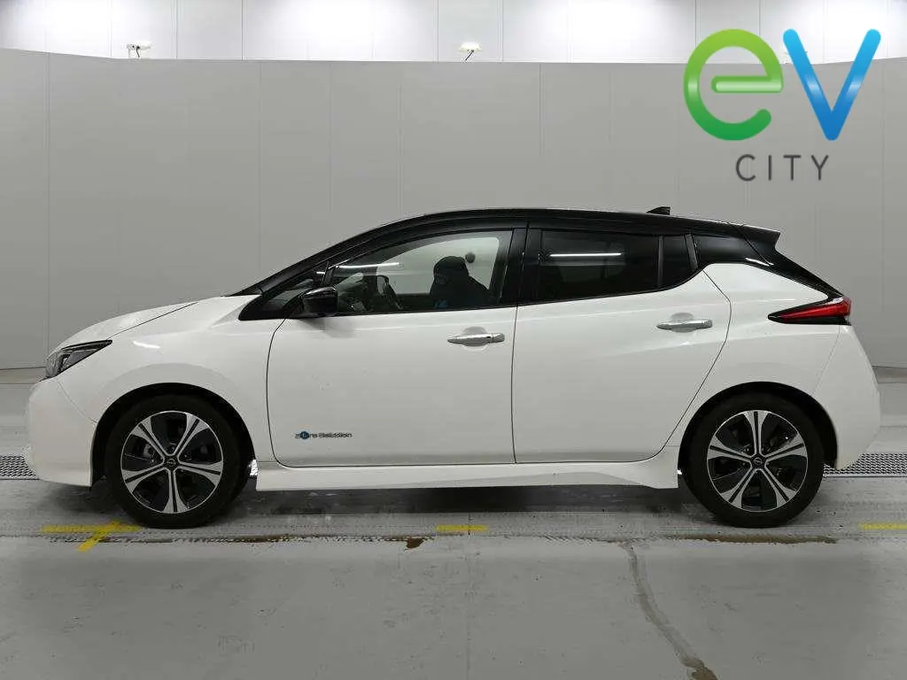2022 Nissan Leaf X (40kWh), photo 5