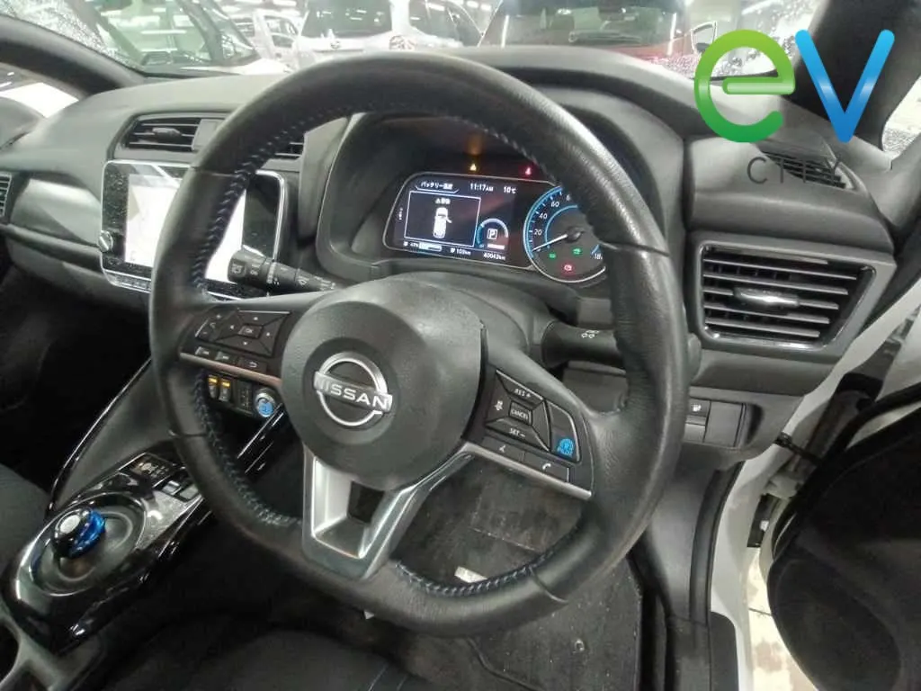 2022 Nissan Leaf X (40kWh), photo 6