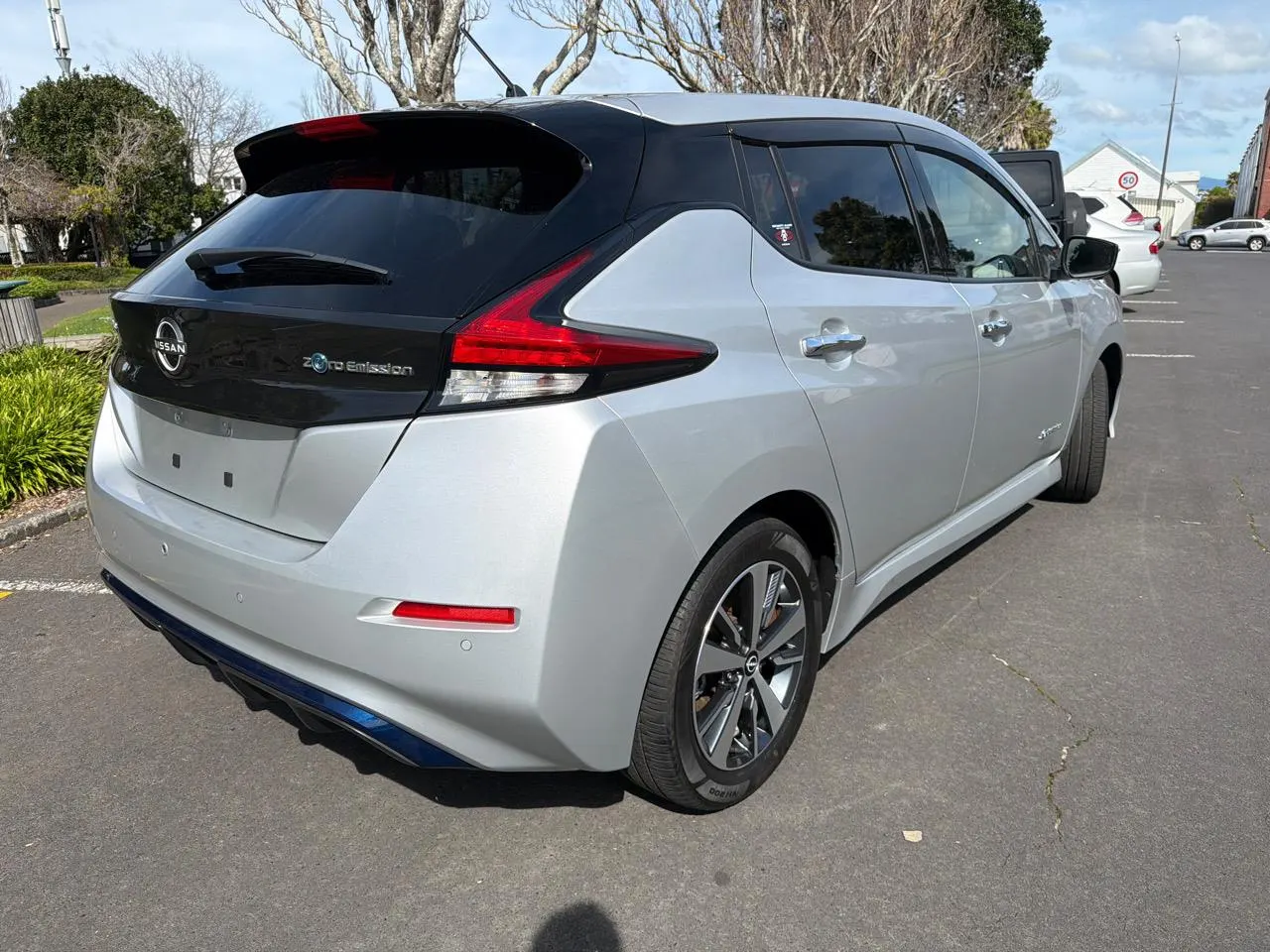 2022 Nissan Leaf e+ X (62kWh) — photo 5