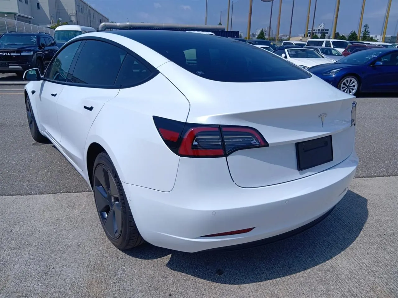 2021 Tesla Model 3 LFP Refresh (60kWh) — photo 5