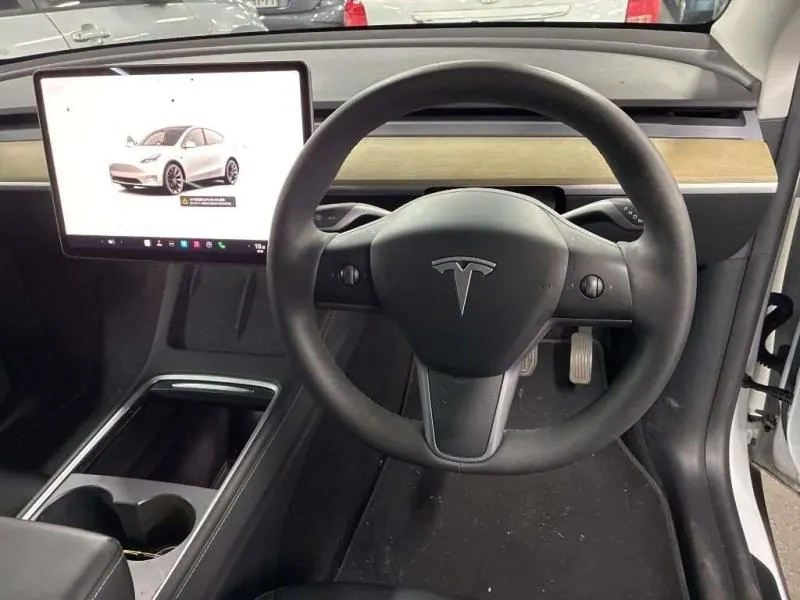 2023 Tesla Model Y (60kWh) — photo 6