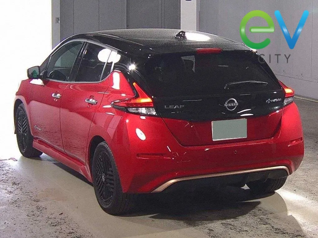 2024 Nissan Leaf X (40kWh) — photo 3
