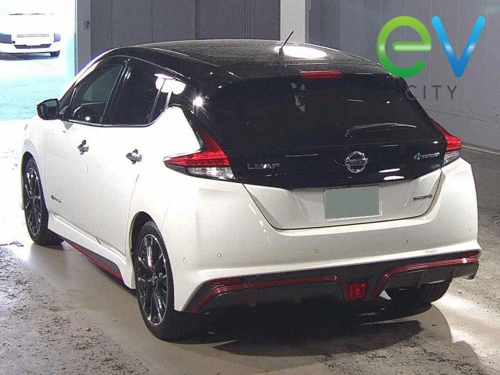 2019 Nissan Leaf X 40kWh NISMO — photo 3
