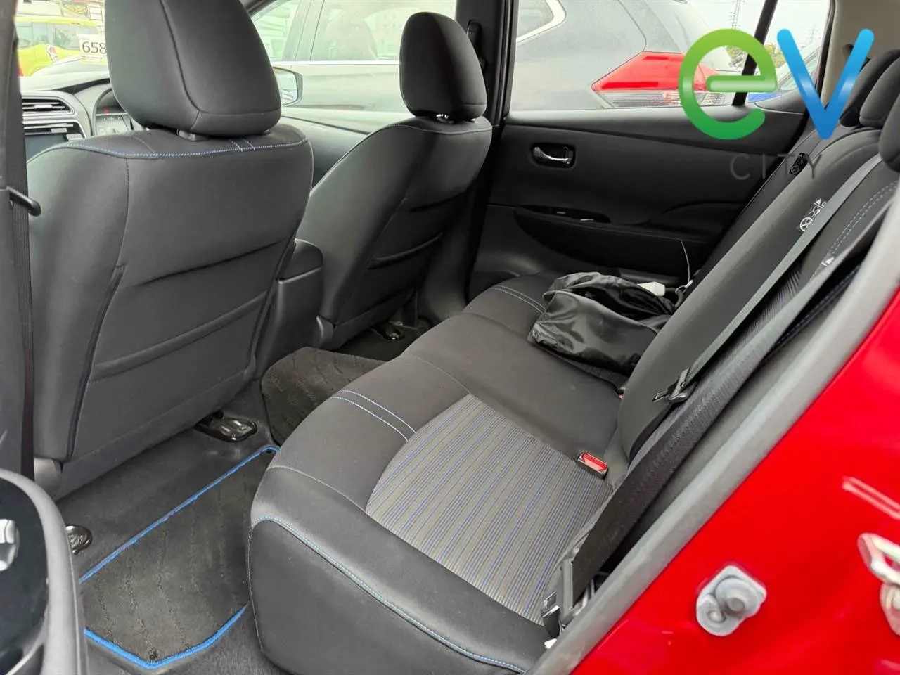 2019 Nissan Leaf G (40kWh) — photo 10