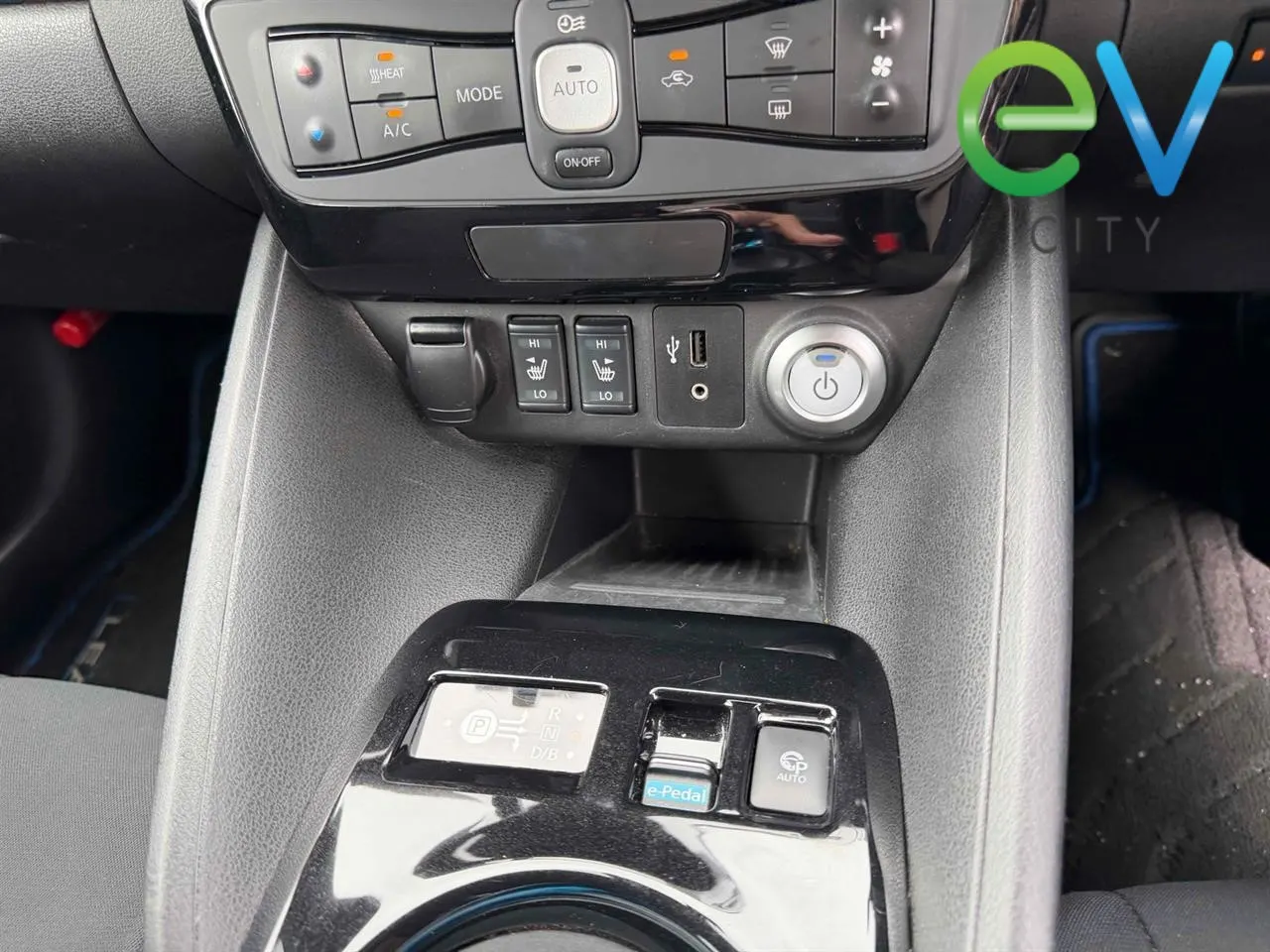 2019 Nissan Leaf G (40kWh) — photo 7