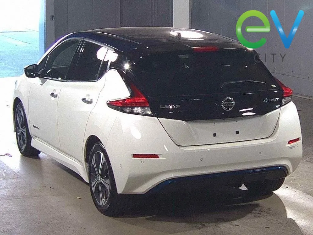 2018 Nissan LEAF X 40kWh 360 Camera — photo 3
