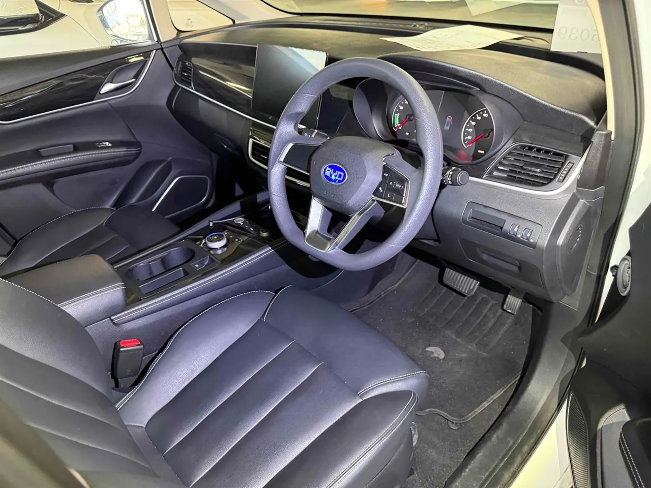 2022 BYD e6 GL Gen2 (71.7kWh) — photo 7