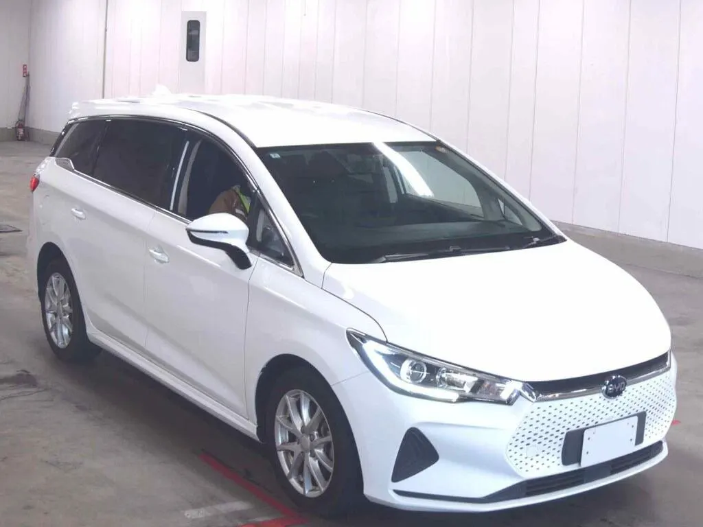 2022 BYD e6 GL Gen2 (71.7kWh) — photo 2