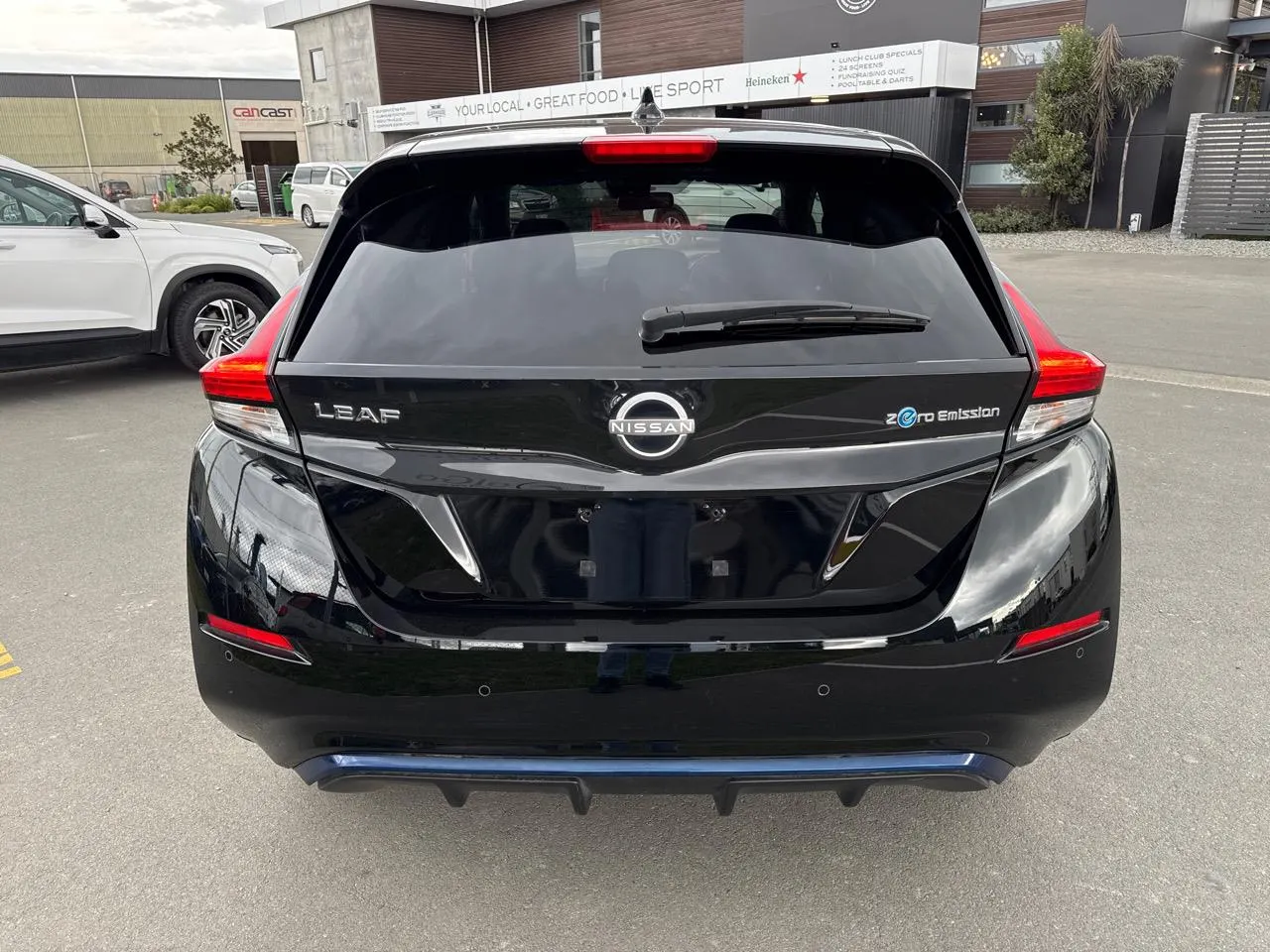 2021 Nissan Leaf e+ X (62kWh) — photo 7